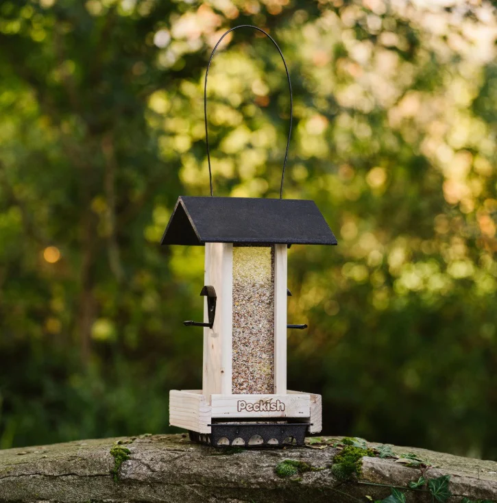 Peckish Woodland Feast Seed & Suet Cake Feeder - Image 3
